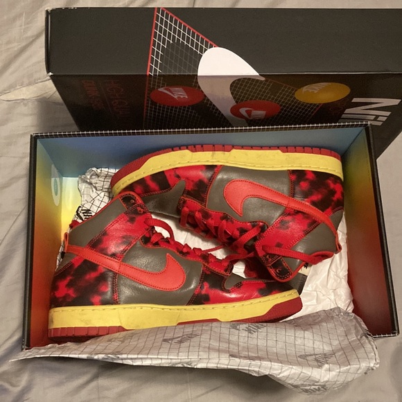 Nike dunks acid red never worn size 11 - Picture 3 of 4
